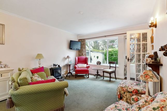 3 bedroom semi-detached bungalow for sale