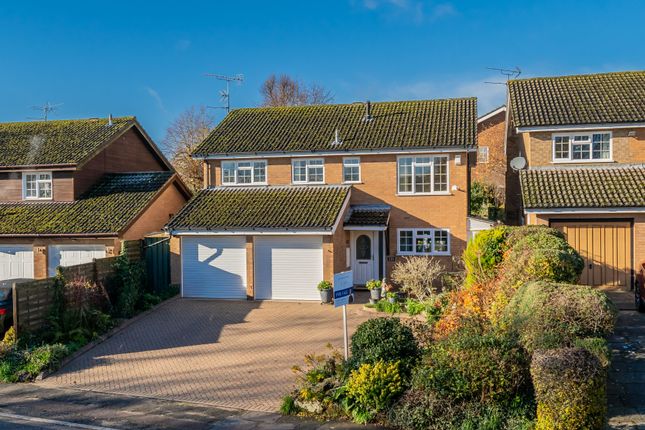 Cotefield Drive, Leighton Buzzard... 4 bed detached house for sale