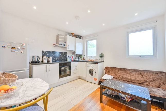 Greenhill Way, Harrow, HA1 2 bed flat for sale