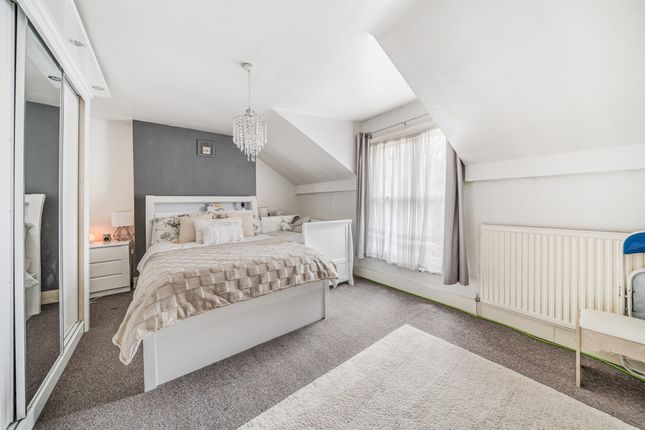 3 bed maisonette
