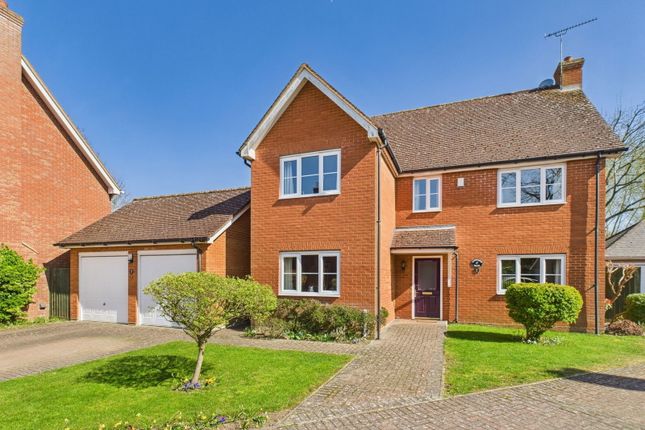 4 bed detached house