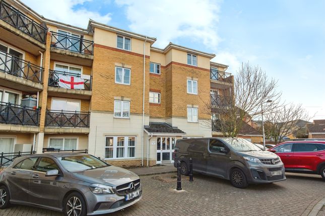 2 bedroom flat for sale