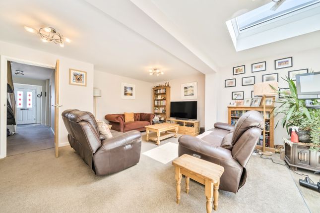 5 bed semi-detached house