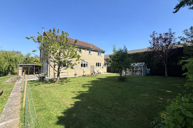 Wavering Lane East, Gillingham 4 bed detached house for sale