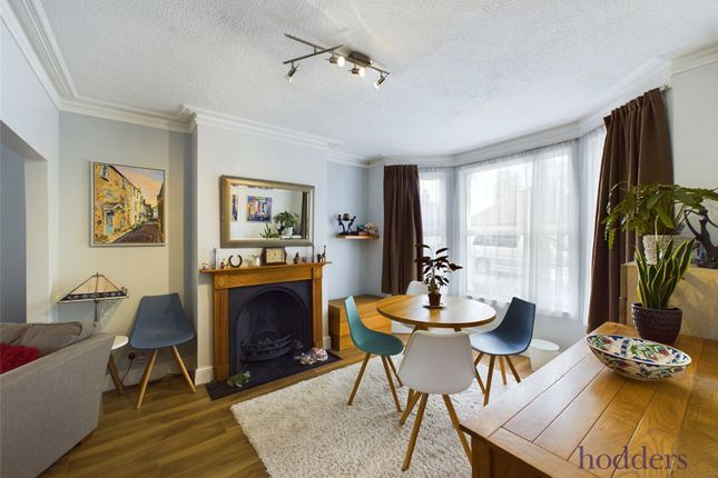Pear Tree Road, Addlestone, Surrey, KT15 3 bed detached house for sale