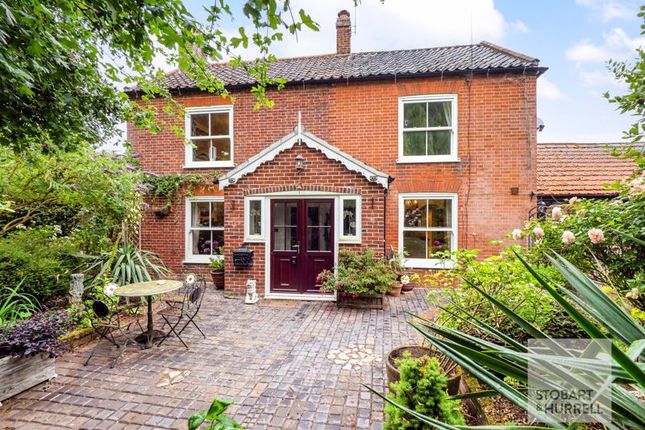 The Street, North Walsham NR28 3 bed detached house for sale