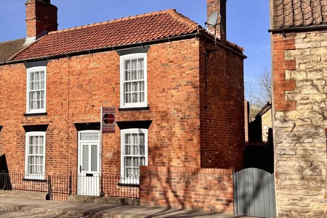 3 bed semi-detached house