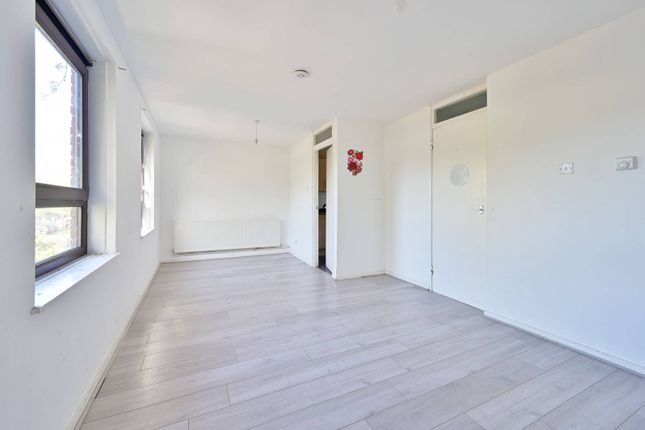 Hartington Close, Sudbury, Harrow, HA1 2 bed maisonette for sale