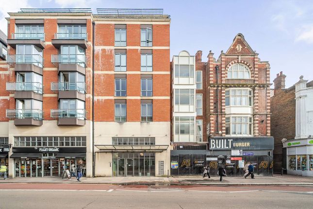 High Street, Ealing Broadway, London, W5 2 bed flat for sale