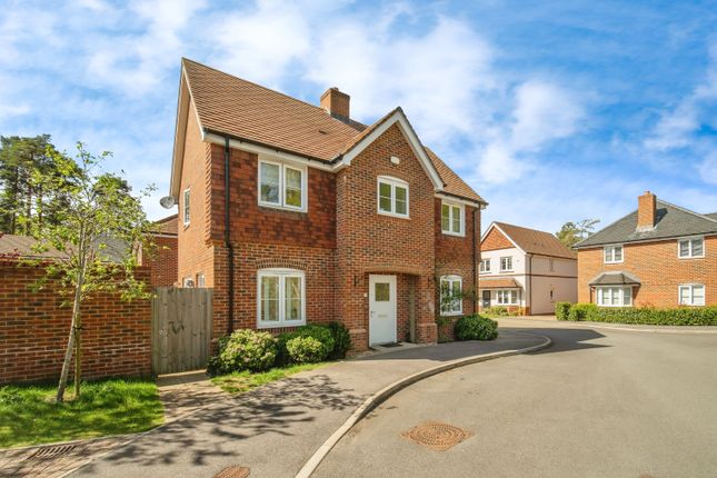 3 bed detached house