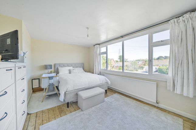 3 bed semi-detached house