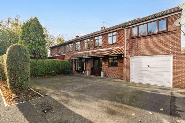 4 bedroom semi-detached house for sale