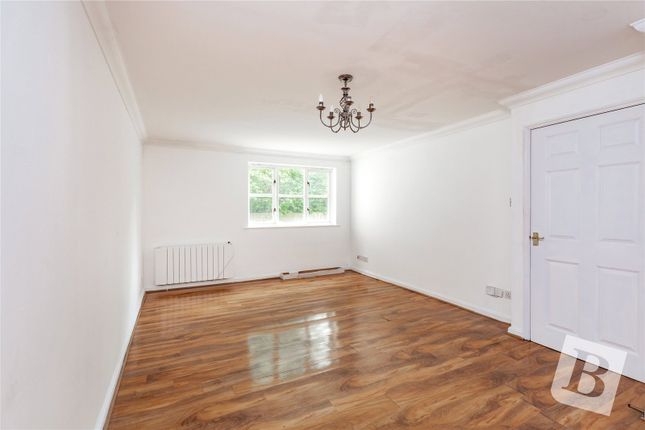 Causton Square, Dagenham, RM10 2 bed apartment for sale