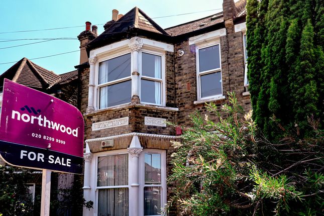 Wolfington Road, West Norwood... 2 bed flat for sale