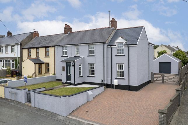 3 bed semi-detached house