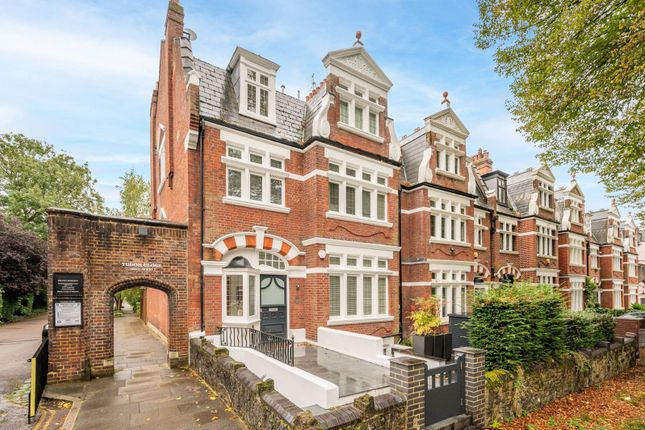 Belsize Avenue, Belsize Park, London... 3 bed flat for sale