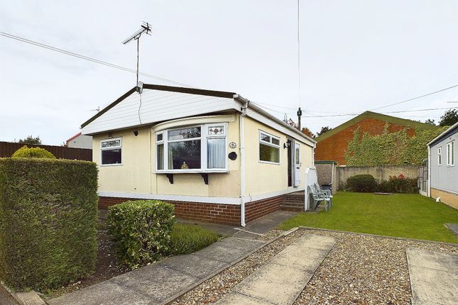 2 bed detached bungalow