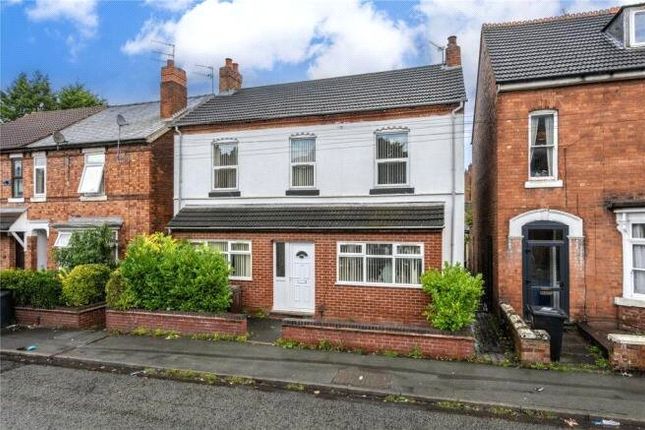 4 bed detached house