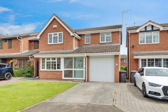 4 bed detached house