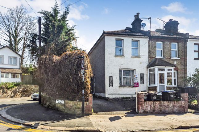 3 bed end terrace house