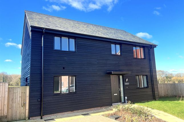 4 bed detached house