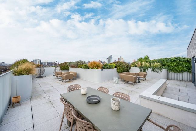 Clapham Place, Clapham, LONDON, SW9 2 bed flat for sale