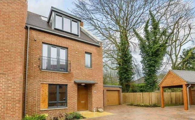 4 bed town house