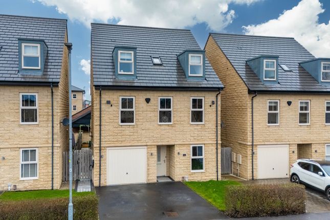 Wakefield, WF1 5 bed detached house for sale