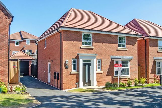 Douglas Road, Cannock WS12 4 bed detached house for sale