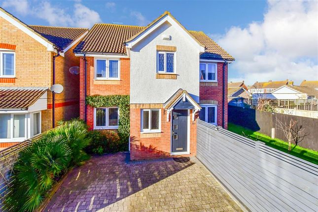 4 bed detached house