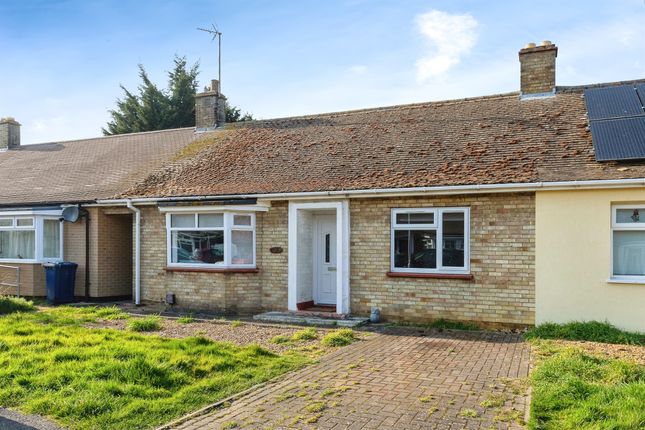 2 bedroom terraced bungalow for sale