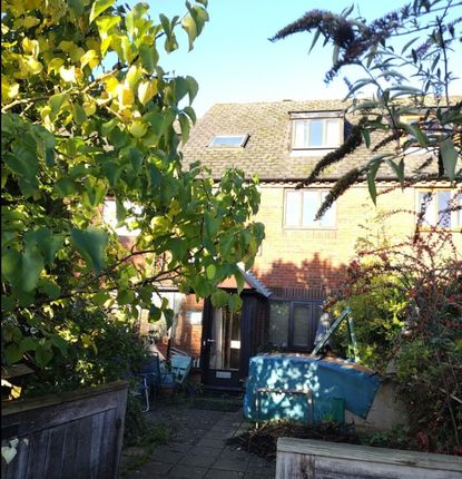 4 bed town house