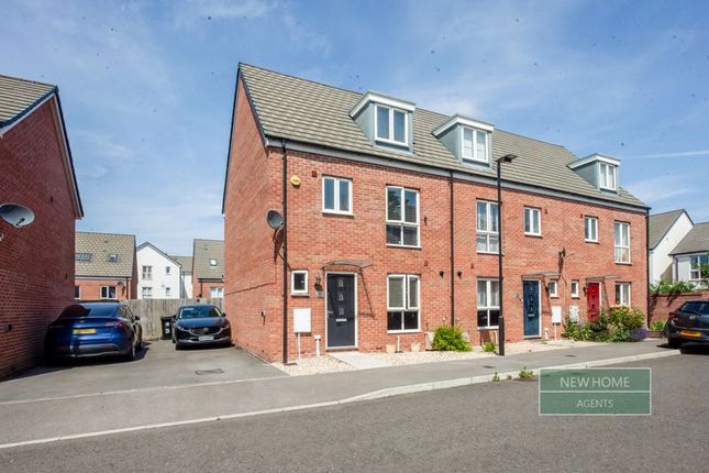 4 bedroom end of terrace house for sale