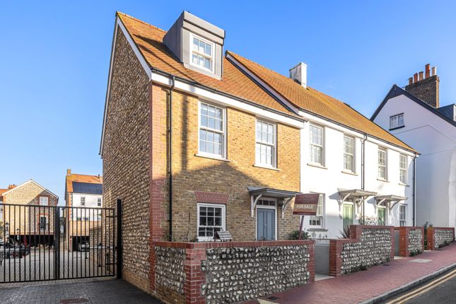 High Street, Brighton BN41 3 bed end of terrace house for sale