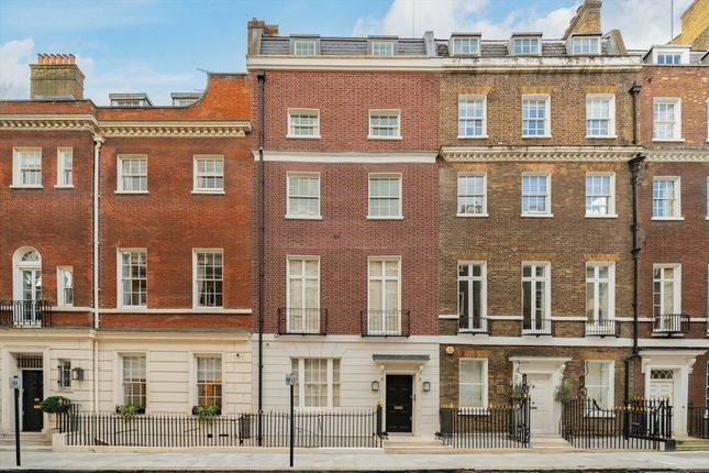 4 bedroom terraced house for sale
