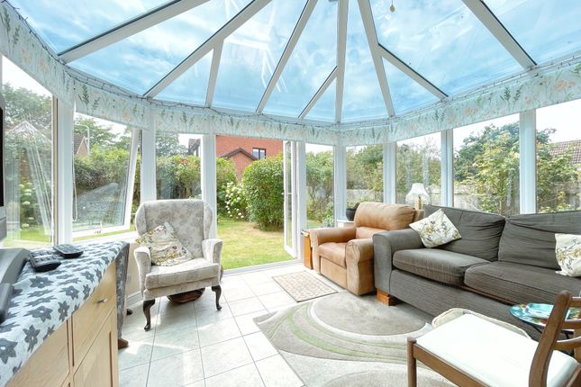 4 bed detached house