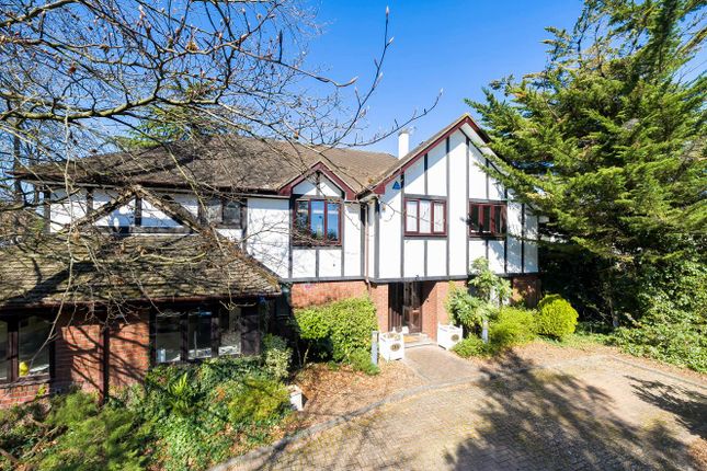 Gordon Avenue, Stanmore HA7 5 bed detached house for sale