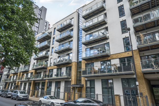 Gwynne Road, London SW11 1 bed apartment for sale