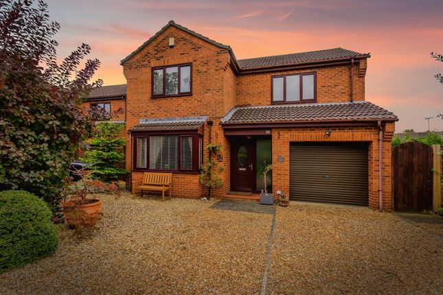 4 bed detached house