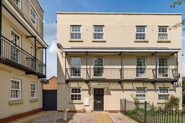 4 bed semi-detached house