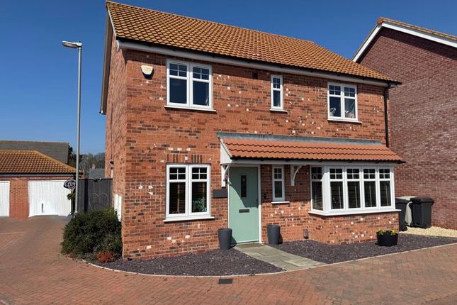 4 bed detached house