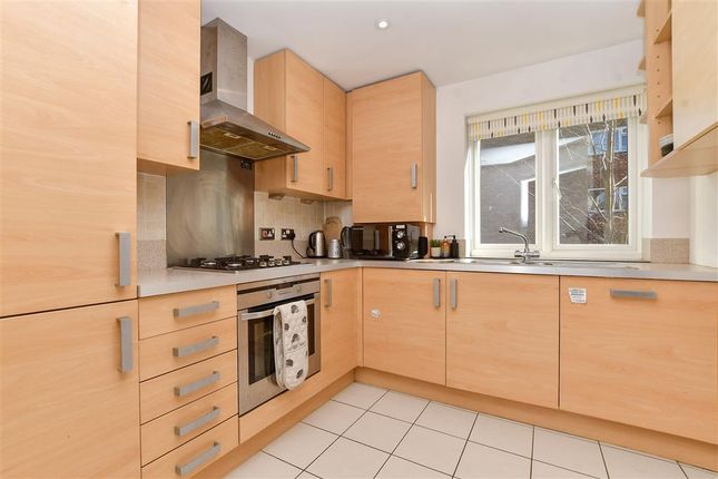 2 bed flat
