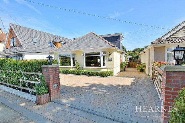 St James Road, Ferndown, BH22 3 bed detached bungalow for sale