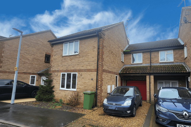 4 bed semi-detached house