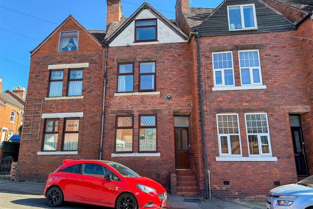 4 bedroom terraced house for sale