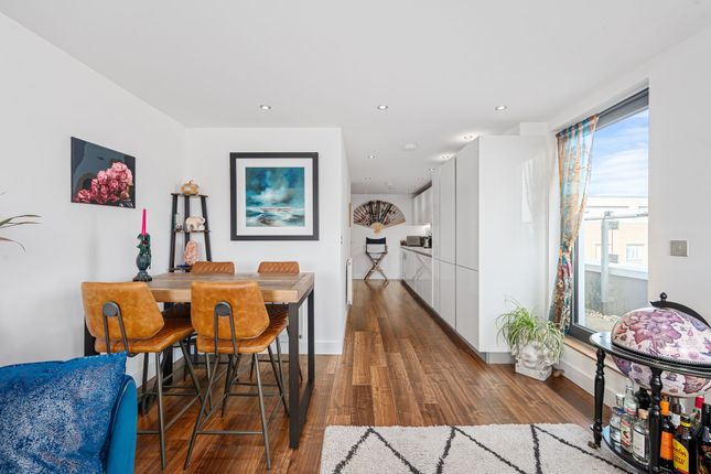 Carlton Grove, London SE15 1 bed penthouse for sale