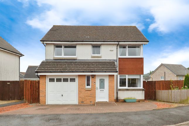 4 bed detached house