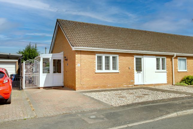 2 bedroom semi-detached bungalow for sale