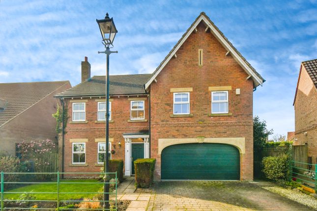 6 bed detached house