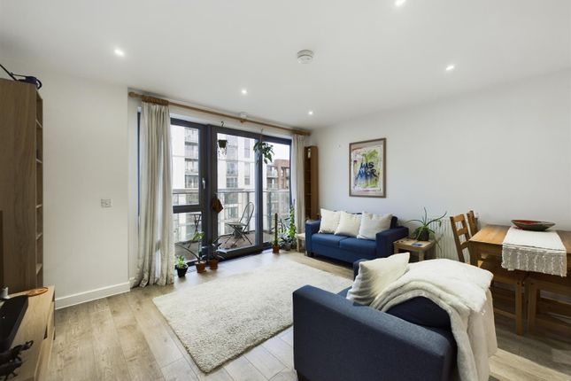 2 bed flat